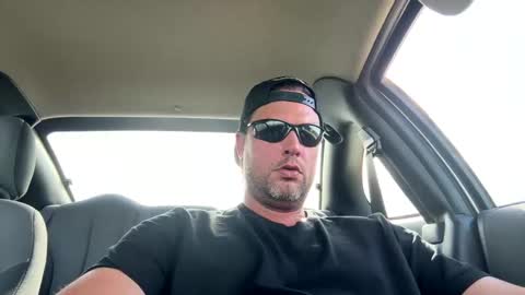 Snapshot of thedonald911 chatting on 09/27/25, 07:52 Carter Bates online show from 09/27/25, 07:52