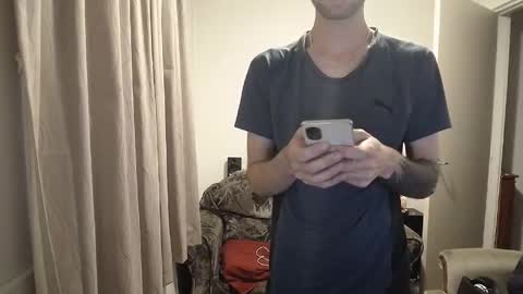 Snapshot of thee_ricky_lee chatting on 02/18/26, 07:37 RickyLee online show from 02/18/26, 07:37