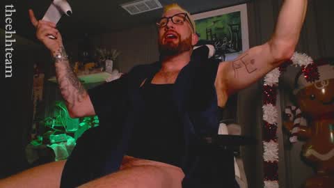 Snapshot of theehhteam chatting on 12/09/24, 04:45 H online show from 12/09/24, 04:45