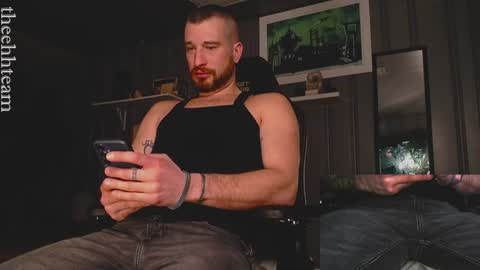 Snapshot of theehhteam chatting on 02/02/25, 11:42 H online show from 02/02/25, 11:42