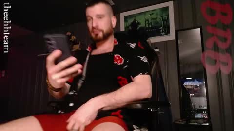 Snapshot of theehhteam chatting on 02/14/25, 08:48 H online show from 02/14/25, 08:48