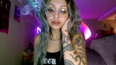 KIng Venus online show from 11/13/25, 04:55