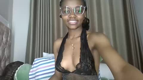 Snapshot of theequinn1 chatting on 04/27/26, 12:25 theequinn1 online show from 04/27/26, 12:25