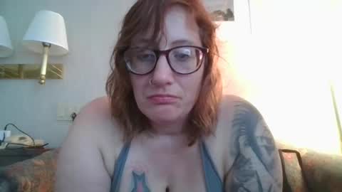 Snapshot of theeroticlibrarian chatting on 07/07/26, 08:35 theeroticlibrarian online show from 07/07/26, 08:35
