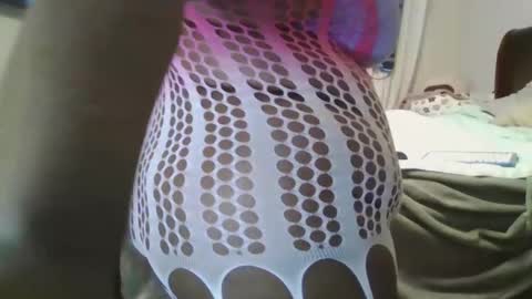 TheeTashelly online show from 12/02/25, 03:45