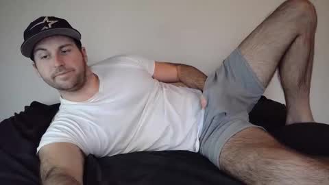 Theetwohander online show from 12/21/25, 07:32