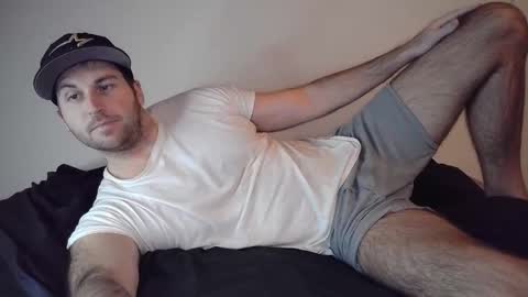 Theetwohander online show from 12/23/25, 03:37