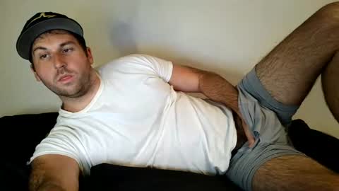 Snapshot of theetwohander chatting on 06/18/26, 02:45 Theetwohander online show from 06/18/26, 02:45