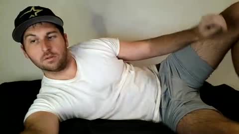 Snapshot of theetwohander chatting on 06/21/26, 02:47 Theetwohander online show from 06/21/26, 02:47