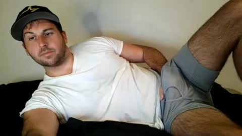 Snapshot of theetwohander chatting on 06/26/26, 04:28 Theetwohander online show from 06/26/26, 04:28