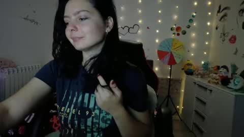 Snapshot of thefarmergirl chatting on 10/10/25, 05:12 TheFarmergirl online show from 10/10/25, 05:12
