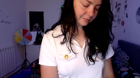 Snapshot of thefarmergirl chatting on 06/02/26, 05:20 TheFarmergirl online show from 06/02/26, 05:20