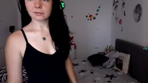 Snapshot of thefarmergirl chatting on 08/04/26, 04:04 TheFarmergirl online show from 08/04/26, 04:04