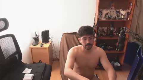 Snapshot of thefckingwolf chatting on 03/07/26, 03:31 Wolf Independent model online show from 03/07/26, 03:31