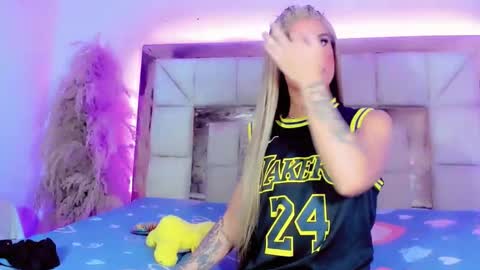 sofia online show from 10/11/25, 11:09