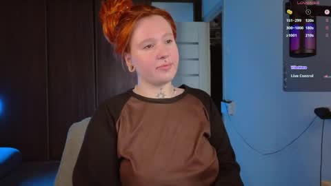 Snapshot of thefullredmoon chatting on 03/30/26, 09:43 Moon online show from 03/30/26, 09:43