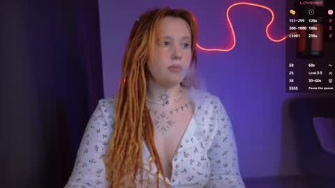 Snapshot of thefullredmoon chatting on 04/21/26, 09:04 Moon online show from 04/21/26, 09:04