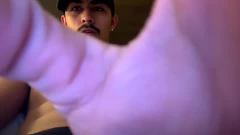 Snapshot of theglorious2002 chatting on 10/10/25, 03:38 theglorious2002 online show from 10/10/25, 03:38