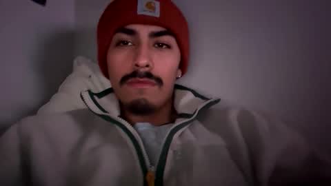 Snapshot of theglorious2002 chatting on 11/04/25, 06:01 theglorious2002 online show from 11/04/25, 06:01