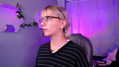 Peyton online show from 10/29/25, 03:42