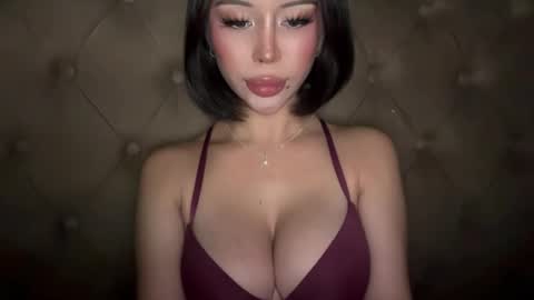 Elle  dont forget to folloW me and thumbs up online show from 03/04/26, 02:45