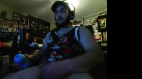 Snapshot of thehammer21992 chatting on 06/04/26, 02:17 dontbeshybby online show from 06/04/26, 02:17
