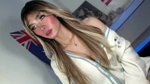 Snapshot of thehornygirl_laisa chatting on 06/17/26, 10:39 laisa online show from 06/17/26, 10:39