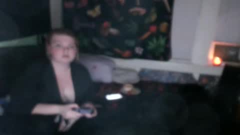 Snapshot of thehotfoxdd chatting on 09/20/25, 04:46 fuzzyfox online show from 09/20/25, 04:46