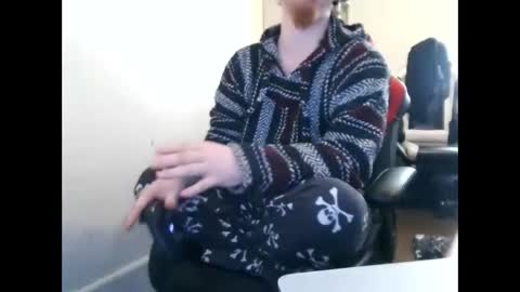 Snapshot of thehotfoxdd chatting on 02/26/26, 07:13 fuzzyfox online show from 02/26/26, 07:13