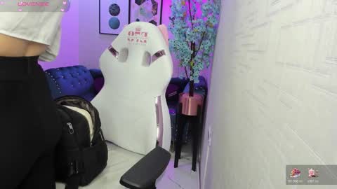 Theia  online show from 02/03/26, 12:32