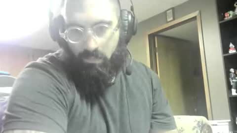 Snapshot of theironbulll chatting on 11/26/25, 03:07 Iron online show from 11/26/25, 03:07