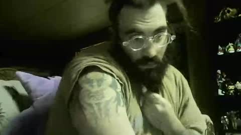 Snapshot of theironbulll chatting on 12/02/25, 09:43 Iron online show from 12/02/25, 09:43