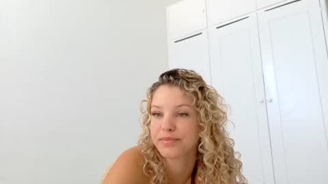 Snapshot of theislandgirl chatting on 06/14/26, 03:47 Lily Marie online show from 06/14/26, 03:47
