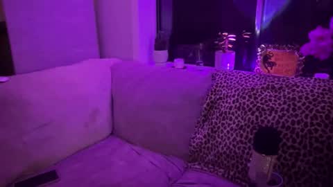 thejadeempress777 online show from 10/19/25, 04:35