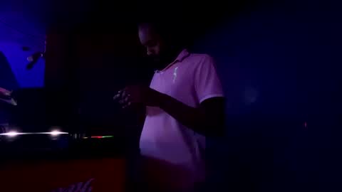 Snapshot of thejamaican101 chatting on 09/15/25, 04:01 Alex876 online show from 09/15/25, 04:01