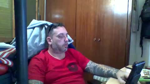 Snapshot of thekier chatting on 12/25/24, 03:49 thekier online show from 12/25/24, 03:49