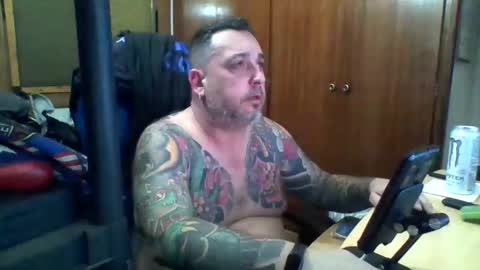 Snapshot of thekier chatting on 02/08/25, 01:00 thekier online show from 02/08/25, 01:00