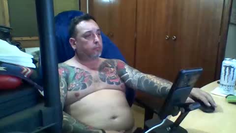 Snapshot of thekier chatting on 02/28/25, 10:06 thekier online show from 02/28/25, 10:06