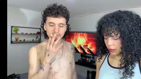 theking11220 online show from 12/21/25, 10:28