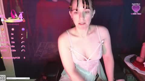 Snapshot of thekinkhouse chatting on 02/17/25, 12:38 Goddess Nola online show from 02/17/25, 12:38