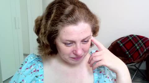 Ella online show from 02/09/25, 07:38