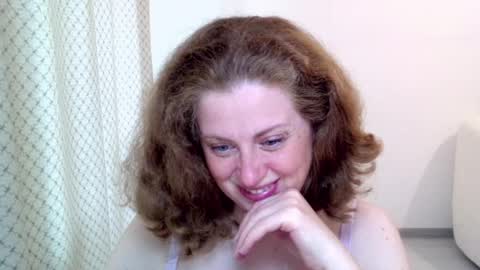 Snapshot of theladysblush chatting on 05/22/26, 07:59 Ella online show from 05/22/26, 07:59