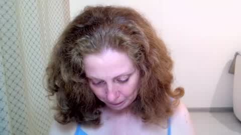 Snapshot of theladysblush chatting on 06/24/26, 06:18 Ella online show from 06/24/26, 06:18