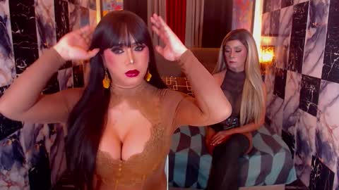 Snapshot of thelastdestroyerxx chatting on 10/14/25, 08:26 Paula online show from 10/14/25, 08:26