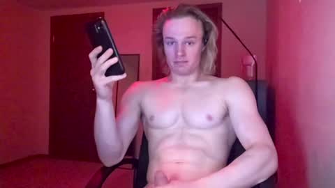 Snapshot of thelevimeyers chatting on 03/11/25, 01:16 thelevimeyers online show from 03/11/25, 01:16