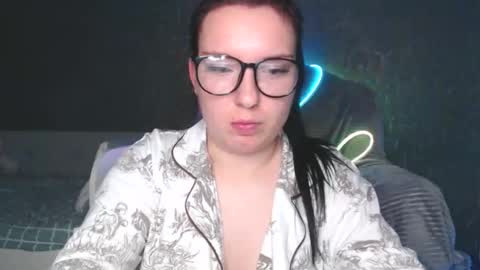 Snapshot of thelisasquirt chatting on 11/26/25, 02:45 Lisa online show from 11/26/25, 02:45