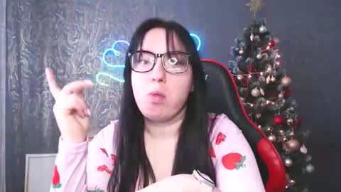 Snapshot of thelisasquirt chatting on 12/22/25, 10:34 Lisa online show from 12/22/25, 10:34