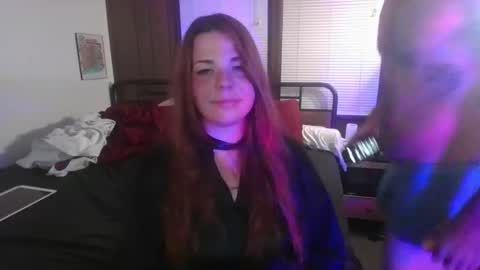 Snapshot of theloglady757013 chatting on 07/15/26, 02:06 theloglady757013 online show from 07/15/26, 02:06