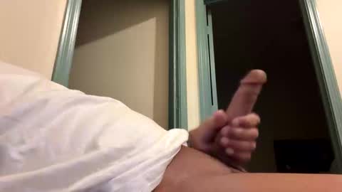 Snapshot of thelongbanana9 chatting on 03/30/26, 02:01 thelongbanana9 online show from 03/30/26, 02:01