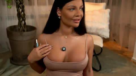 Snapshot of themadisonshow chatting on 04/05/26, 03:04 Madison online show from 04/05/26, 03:04